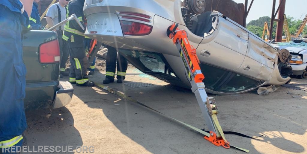 Statesville Fire Engine 3 participated in extrication training with Iredell Rescue on 5/25/19. All agencies are always welcome to join us for training!