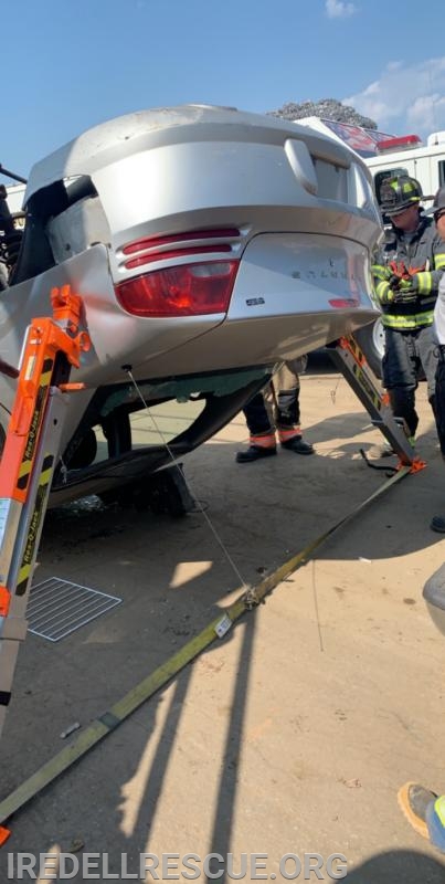 Statesville Fire Engine 3 participated in extrication training with Iredell Rescue on 5/25/19. All agencies are always welcome to join us for training!