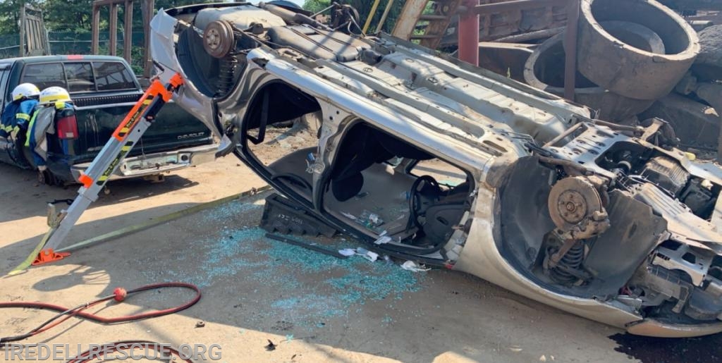 Statesville Fire Engine 3 participated in extrication training with Iredell Rescue on 5/25/19. All agencies are always welcome to join us for training!