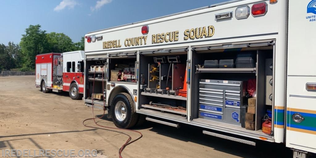 Statesville Fire Engine 3 participated in extrication training with Iredell Rescue on 5/25/19. All agencies are always welcome to join us for training!